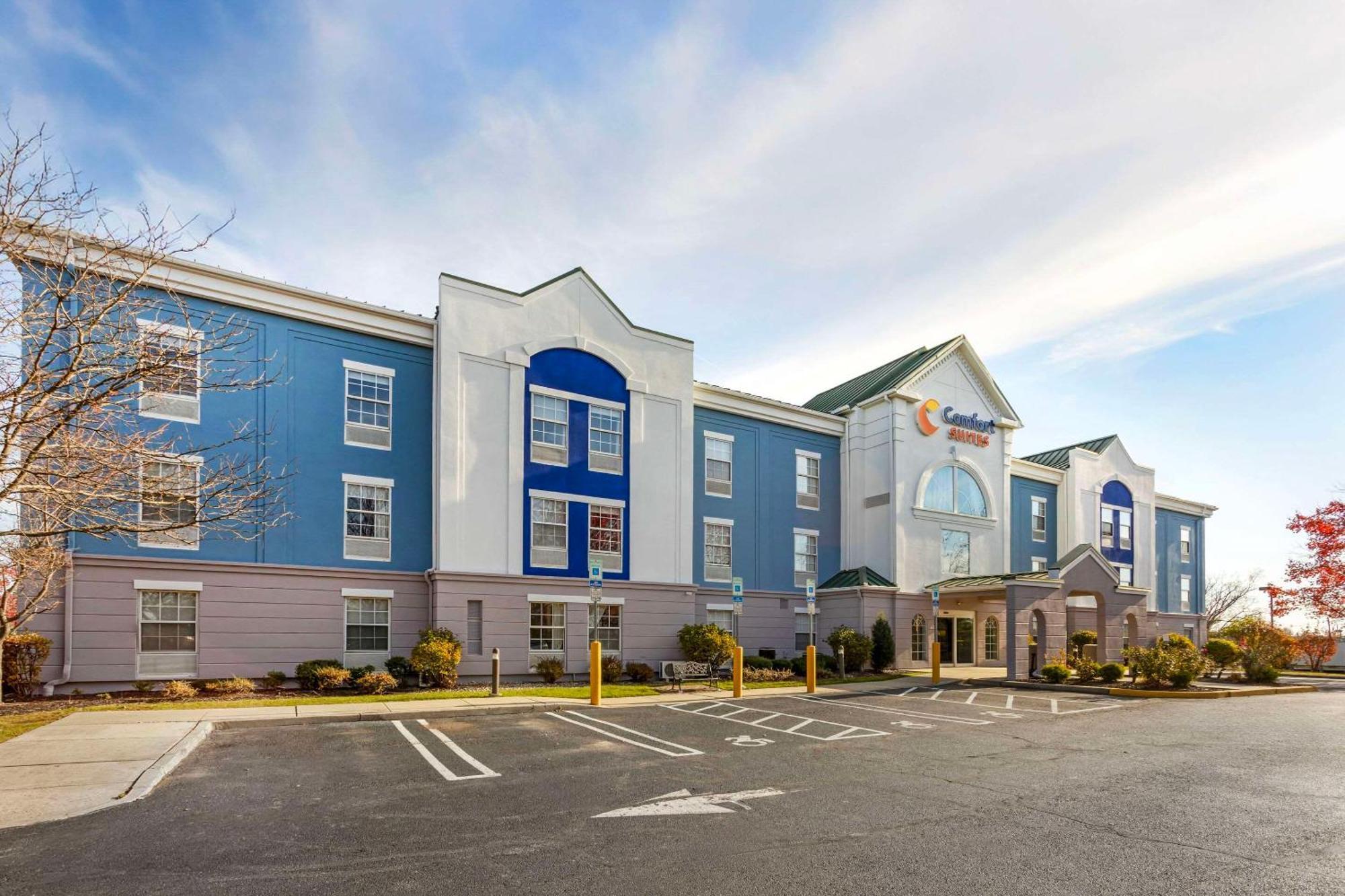 Comfort Suites East Brunswick - South River Экстерьер фото
