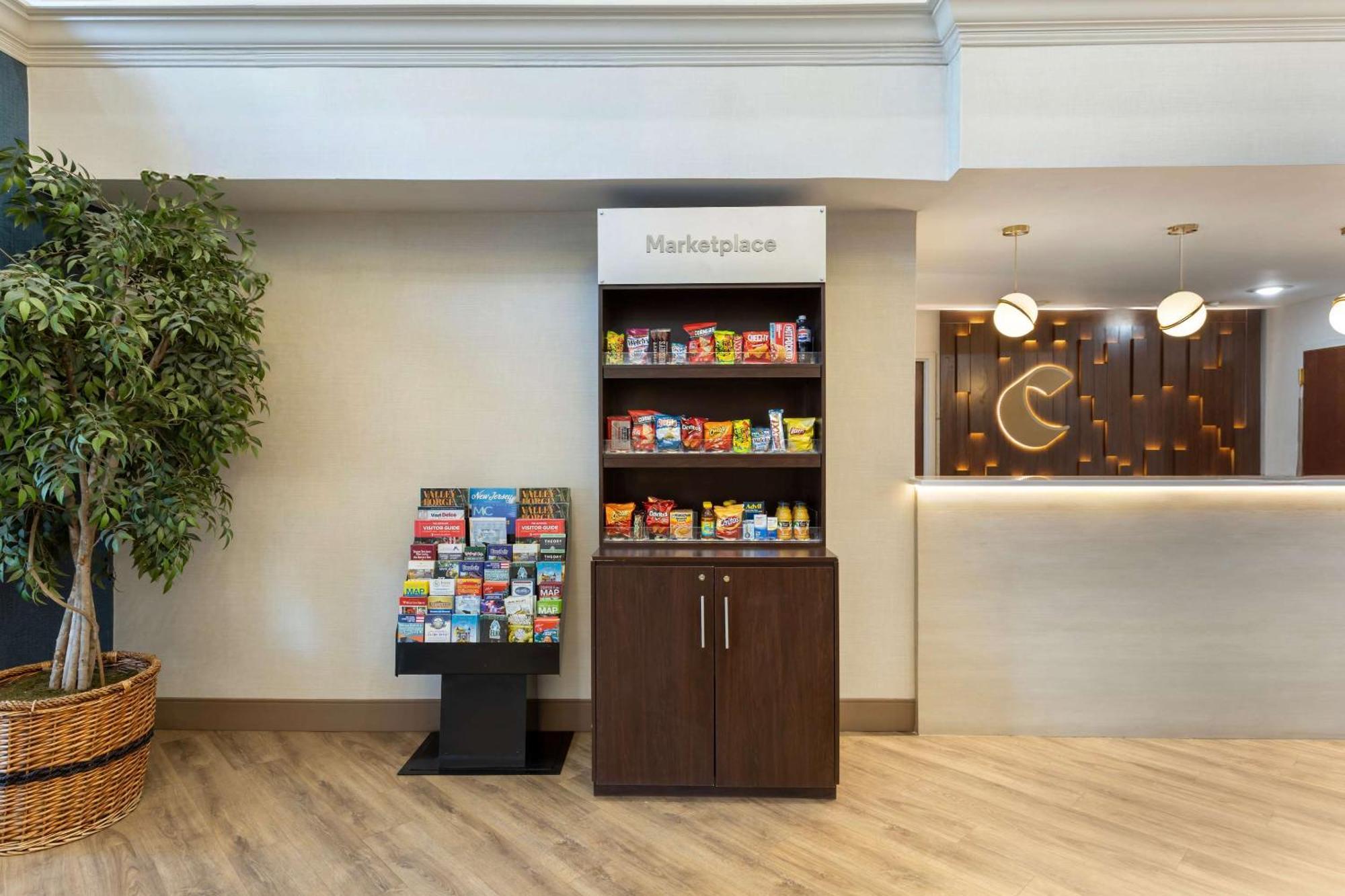 Comfort Suites East Brunswick - South River Экстерьер фото