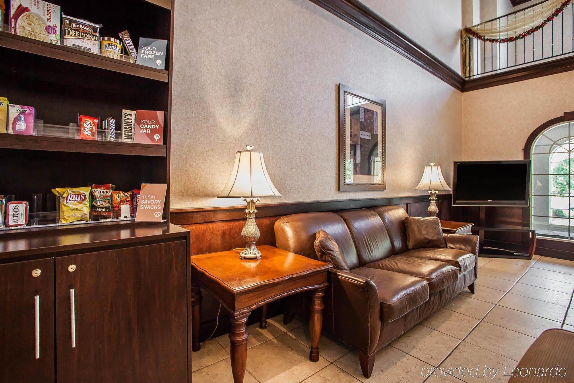 Comfort Suites East Brunswick - South River Экстерьер фото