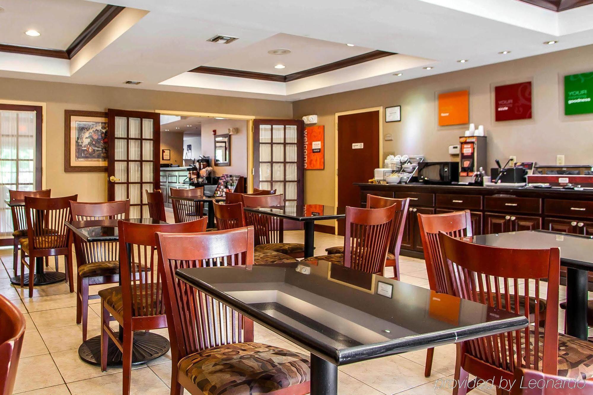 Comfort Suites East Brunswick - South River Экстерьер фото